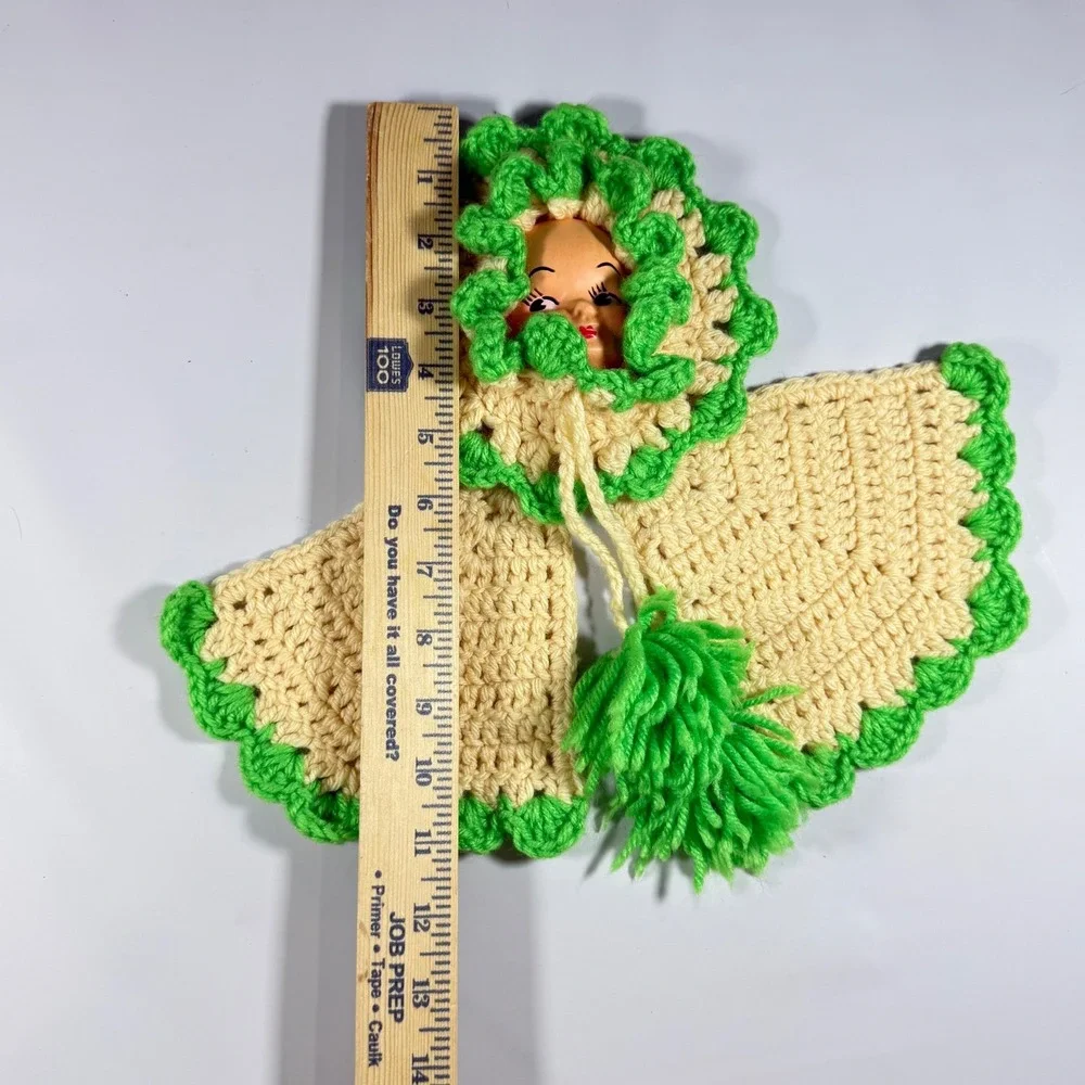 VTG Handmade Crochet Doll Face Pot Holder Hot Pad Kitchen Kitschy Green Cream